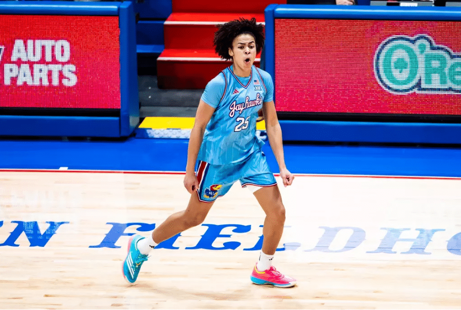 KU WBB: Jaliya Davis’ 28 Points Leads Kansas Past Cincinnati, 80-71