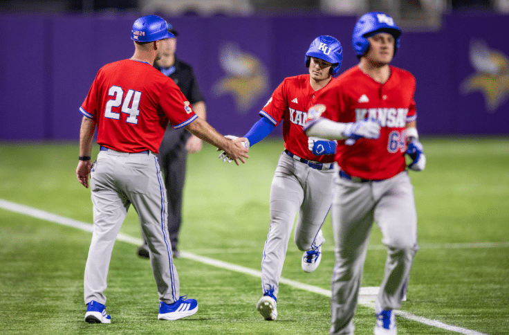 KU Baseball: Kansas Wins Fourth Straight with 8-7 Victory at Minnesota