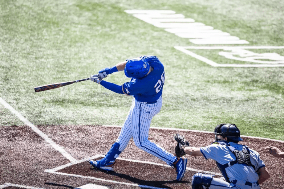KU Baseball: Kansas Wins Series; Falls to St. Thomas in Series Finale