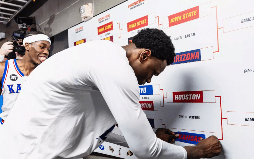 KU MBB: Peterson Scores 24 to Lead No. 14 Kansas Past TCU in Big 12 Quarters