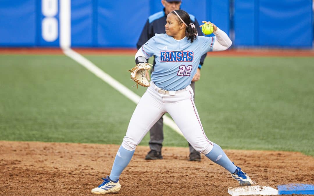 KU SB: Jayhawks Fall to Knights 6-3 in Extra-Innings